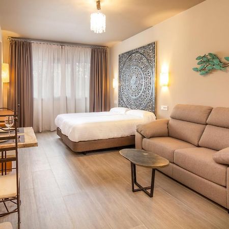 Apartamentos Sevilla Este By Qhotels Экстерьер фото