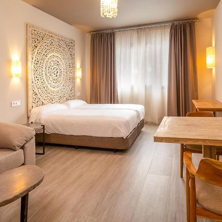 Apartamentos Sevilla Este By Qhotels Экстерьер фото
