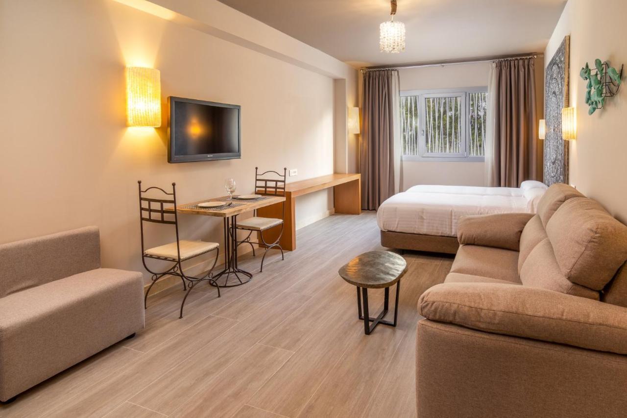 Apartamentos Sevilla Este By Qhotels Экстерьер фото