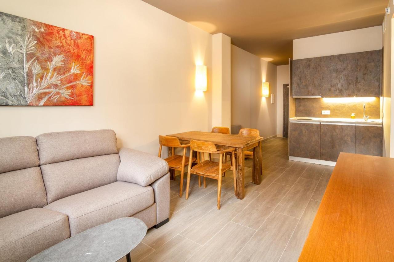 Apartamentos Sevilla Este By Qhotels Экстерьер фото
